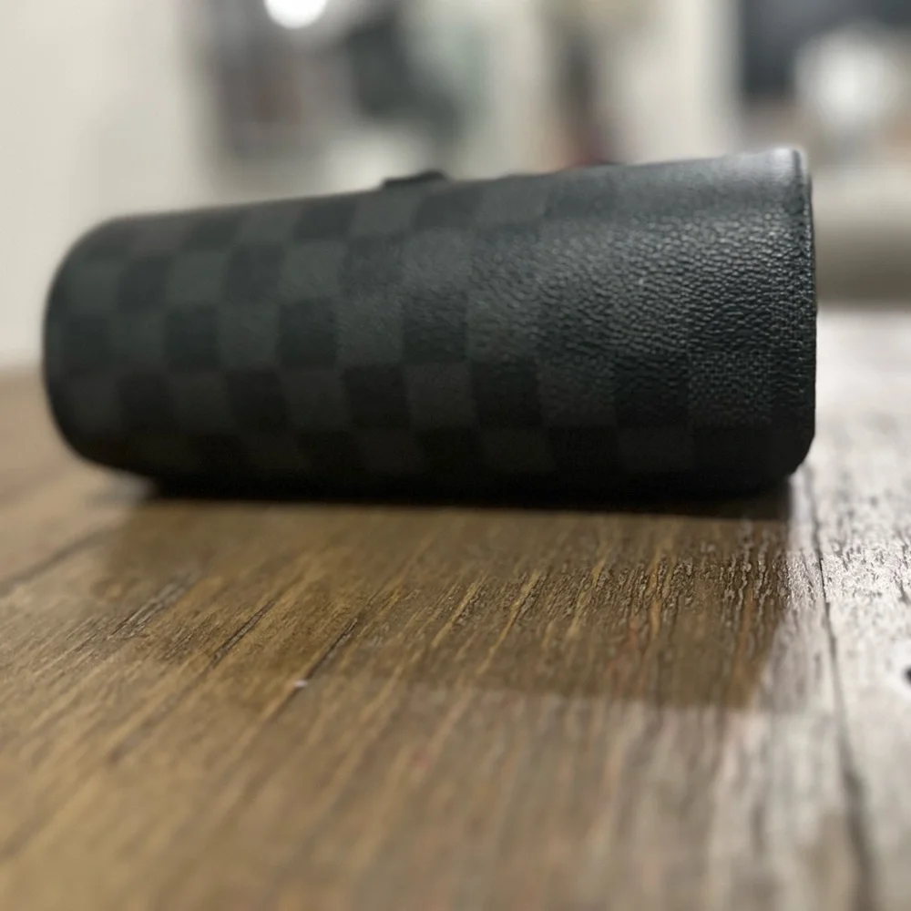 Authentic Louis Vuitton Damier Watch holder - Picture 9 of 9